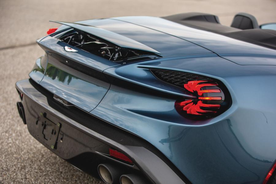 Детали экстерьера Aston Martin Vanquish Zagato Volante 2017 года  (NA) (фото 25 из 40)